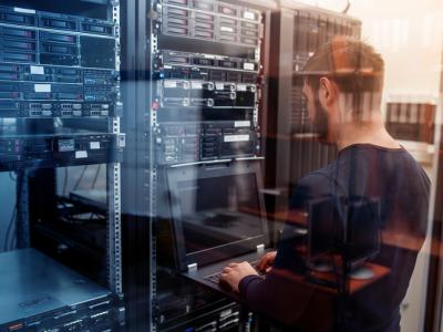 Українці створили безкоштовну панель управління сервером та хостингом
