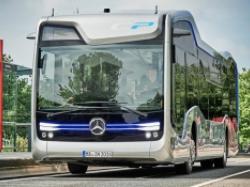 Mercedes випустив безпілотний автобус на вулиці Амстердама